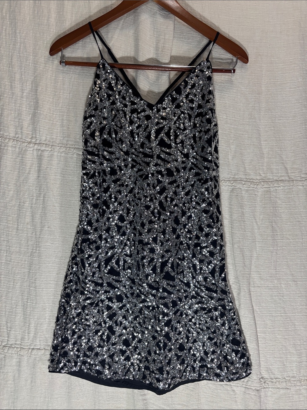 ALI & JAY Silver Sequin Black Mesh Mini Dress Size Large EUC NYE Vegas Party